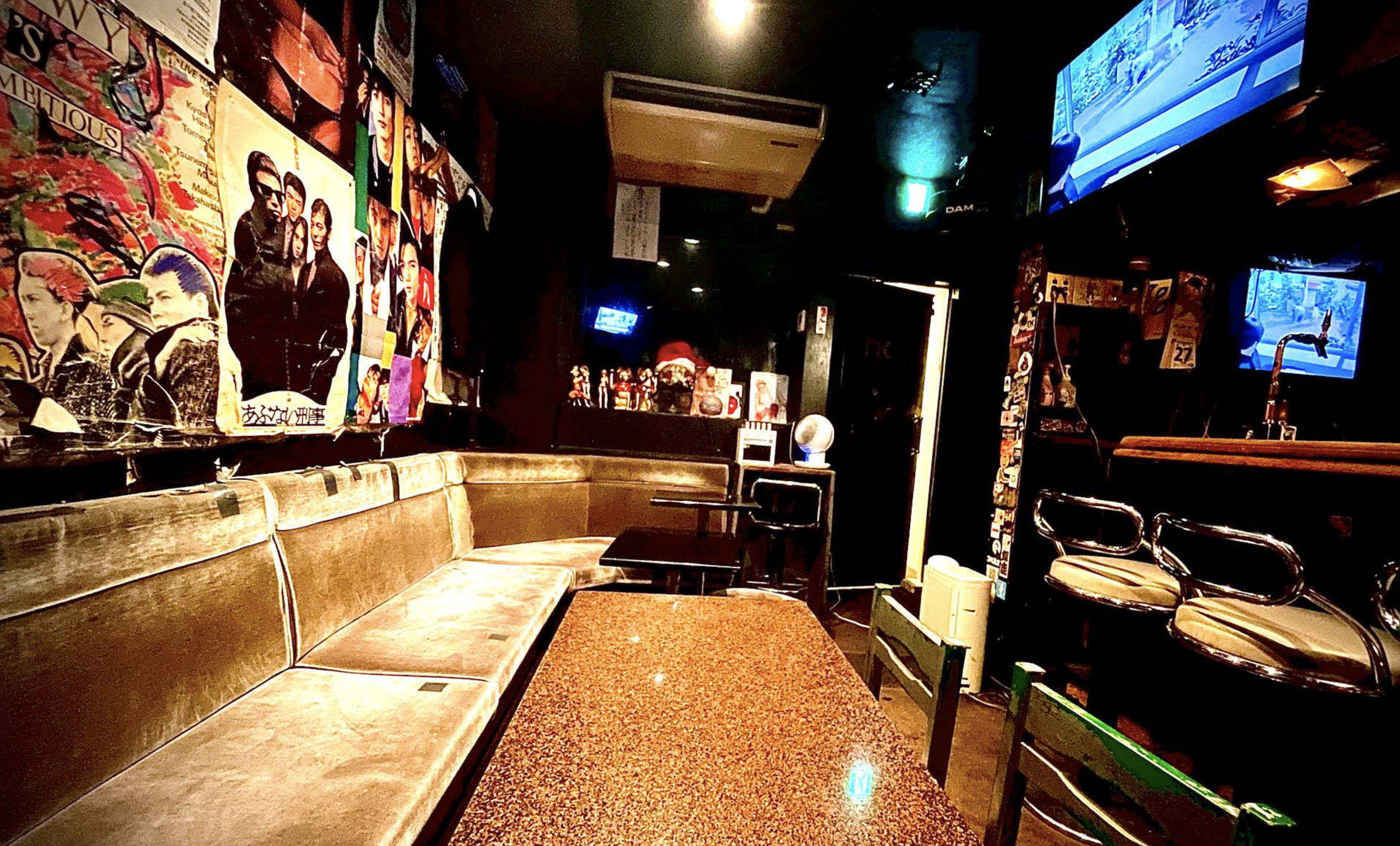 カラオケ酒場 あそこ 店内写真